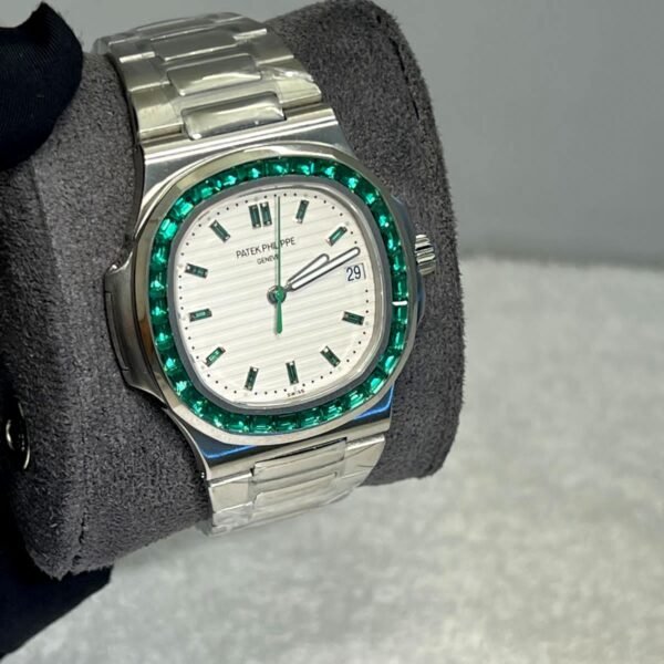 Patek Philippe Nautilus 5711/112P Platinum white dial with green Rubies Bezel super clone watch